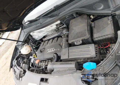 2018 Audi Q3 2.0T Premium/2.0T Sport Premium из США, поврежденный, VIN WA1JCCFS2JR001745